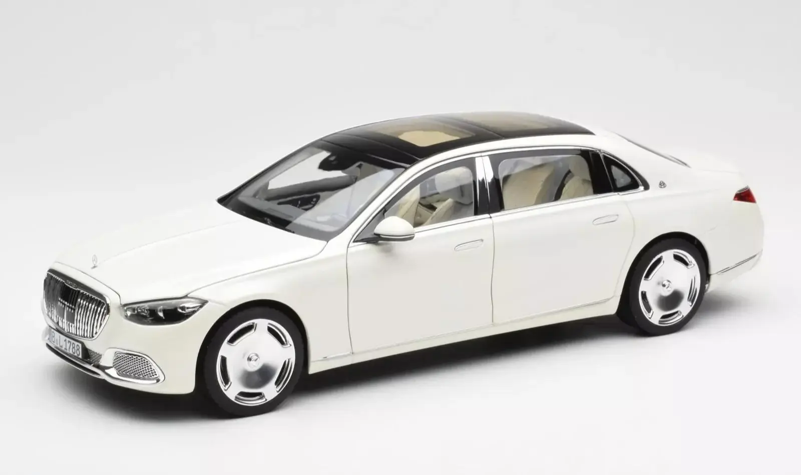 NOREV MERCEDES BENZ MAYBACH  S 680 4MATIC 2021 1:18 (183918)