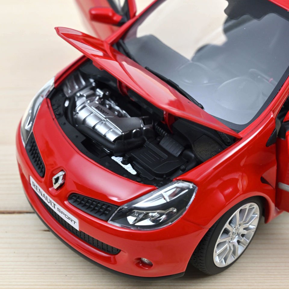 NOREV RENAULT CLIO RS 2006 1:18 (185252)