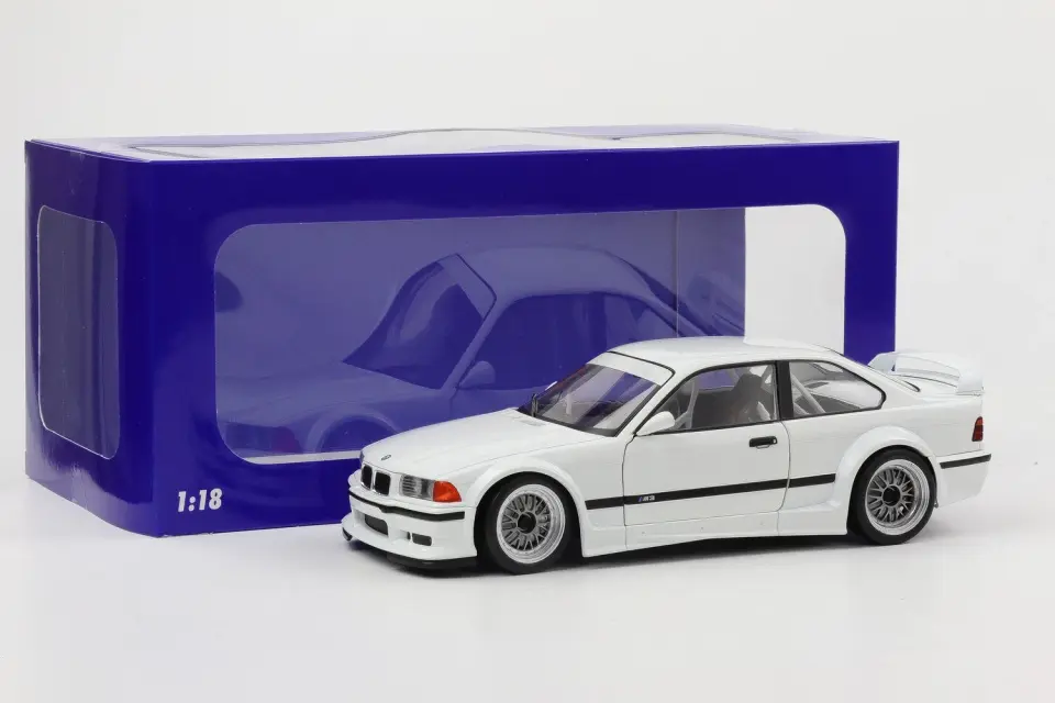 WERK83 BMW M3 E36 GTR PLAIN BODY 1:18
