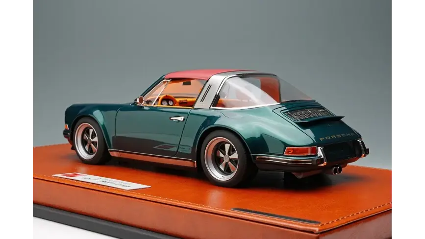 Make Up  1:18 Porsche Singer 911 964 Targa Resin Car Model Metallic Green