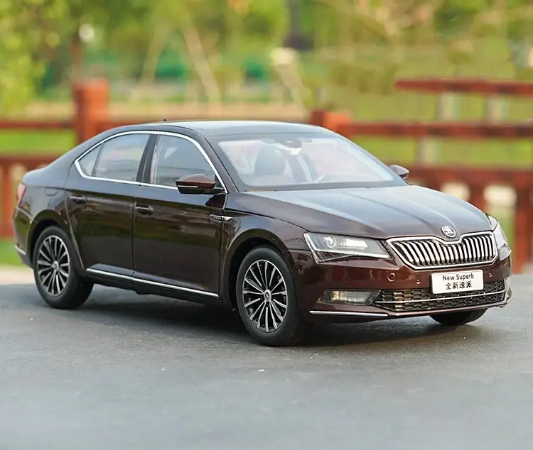 PAUDI SKODA NEW SUPERB 1:18
