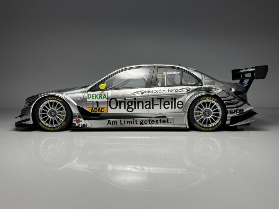 AUTOart 2007 Mercedes Benz C-Class DTM Original-Teile Schneider