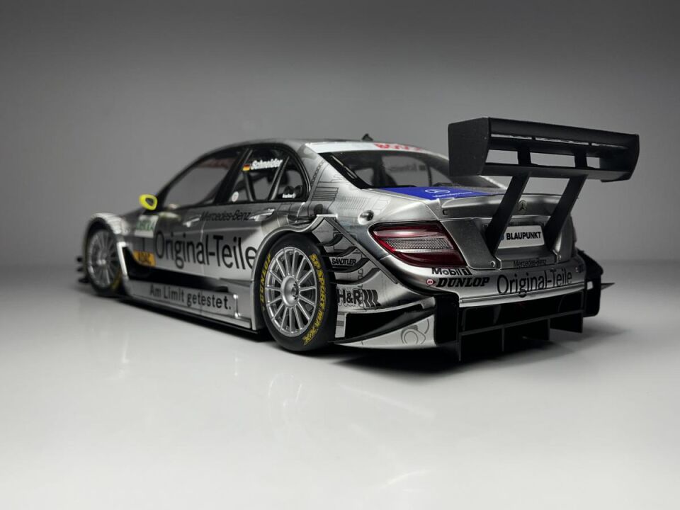 AUTOart 2007 Mercedes Benz C-Class DTM Original-Teile Schneider