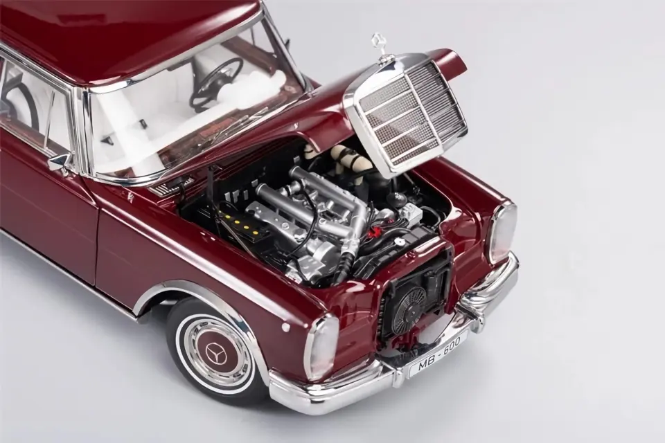 NZG MERCEDES-BENZ 600 PULLMAN DUNKELROT DARK RED 1:18