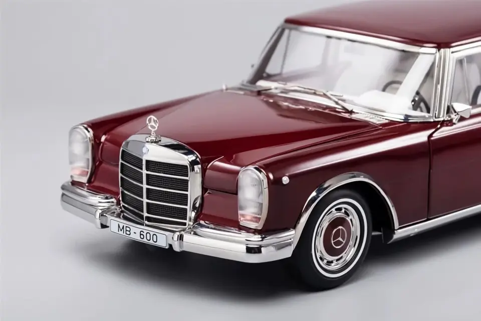 NZG MERCEDES-BENZ 600 PULLMAN DUNKELROT DARK RED 1:18