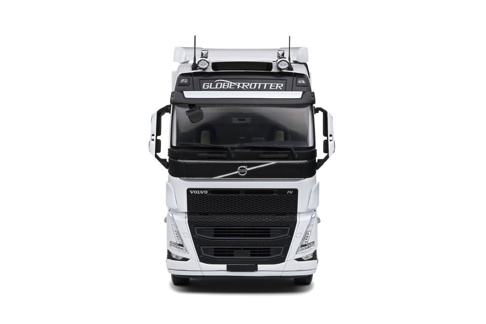 SOLIDO VOLVO TRUCKS FH GLOBETROTTER XL 1:24 (2400103)
