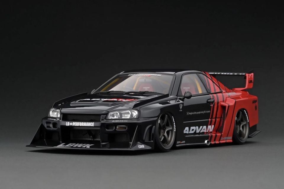 IGNITION MODEL 1:18 LB-ER34 SUPER SİLHOUETTE SKYLINE BLACK/RED