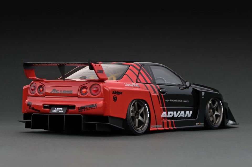 IGNITION MODEL 1:18 LB-ER34 SUPER SİLHOUETTE SKYLINE BLACK/RED