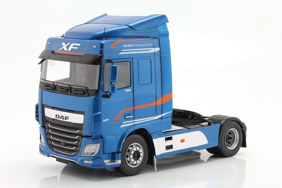 PREMIUM CLASSIXXS DAF XF SPACE BLUE MAT 1:18