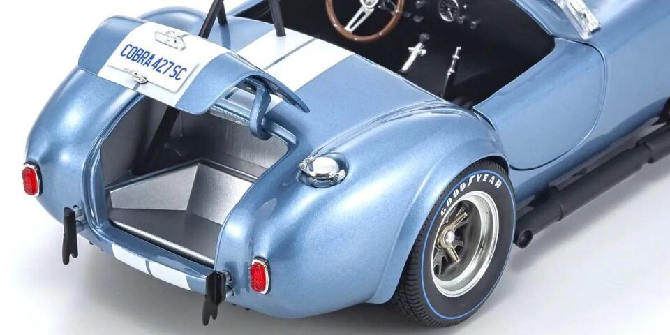 KYOSHO SHELBY COBRA 427 S/C SAPHIRE BLUE 1:18 (08047SBL)