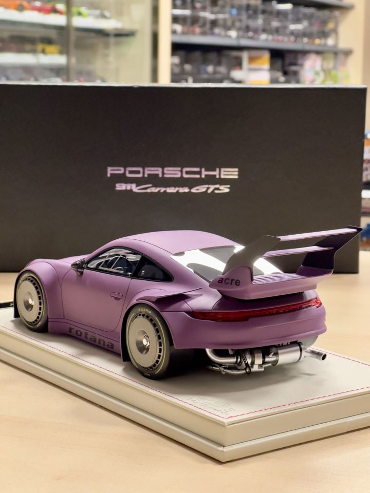 VIP MODELS PORSCHE RWB 911 CERRERA S LIMITED 99  1:18
