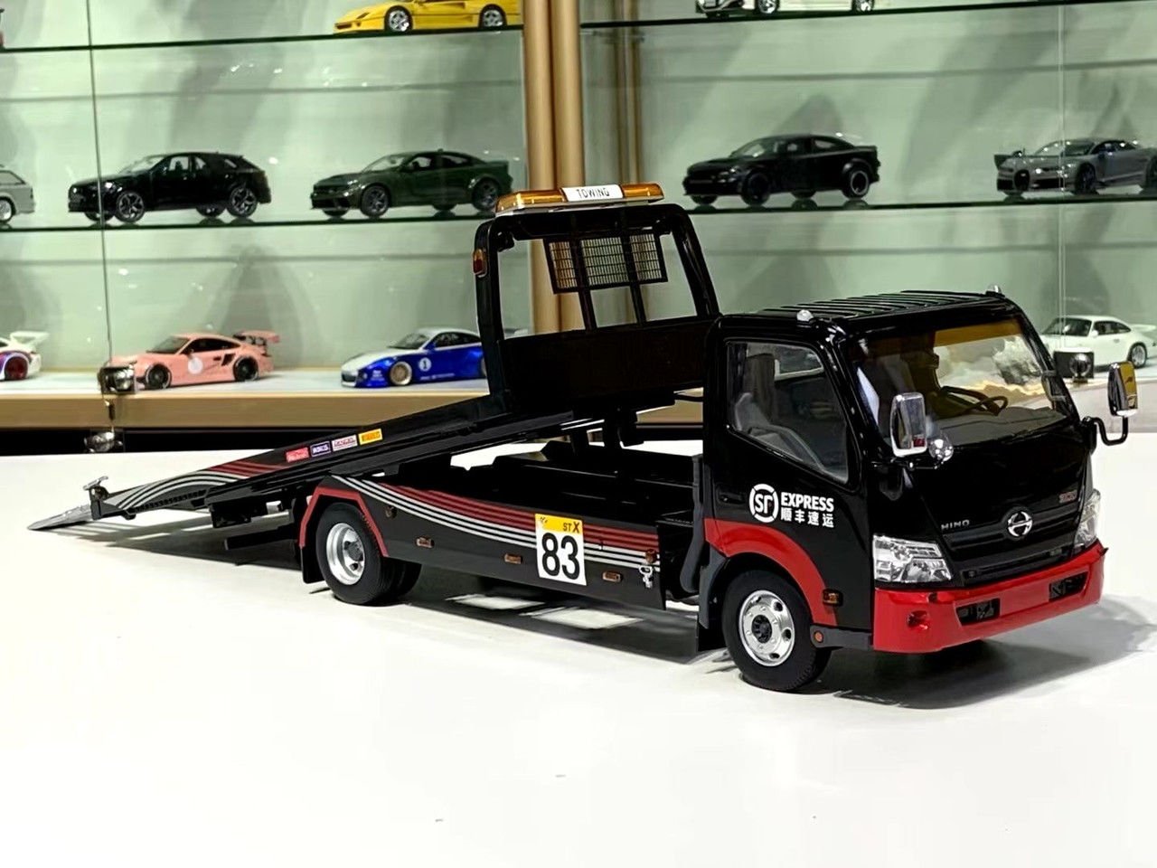 ミニカー tiny 1/18scale HINO 300 1/18 TİNY HİNO 300 FLATBED ÇEKİÇİ (IŞIKLI) SF Express