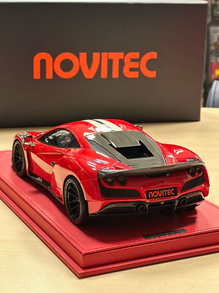 NOVITEC F8 N-LARGO FERRARI LIMITED 01/20 1:18 (84304)
