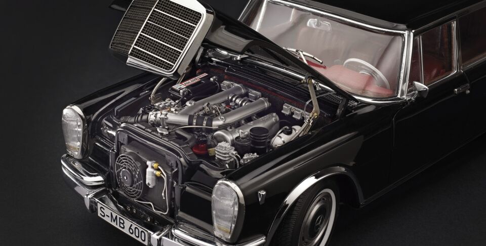 1:18 CMC 1966 Mercedes Benz 600 Pullman W100