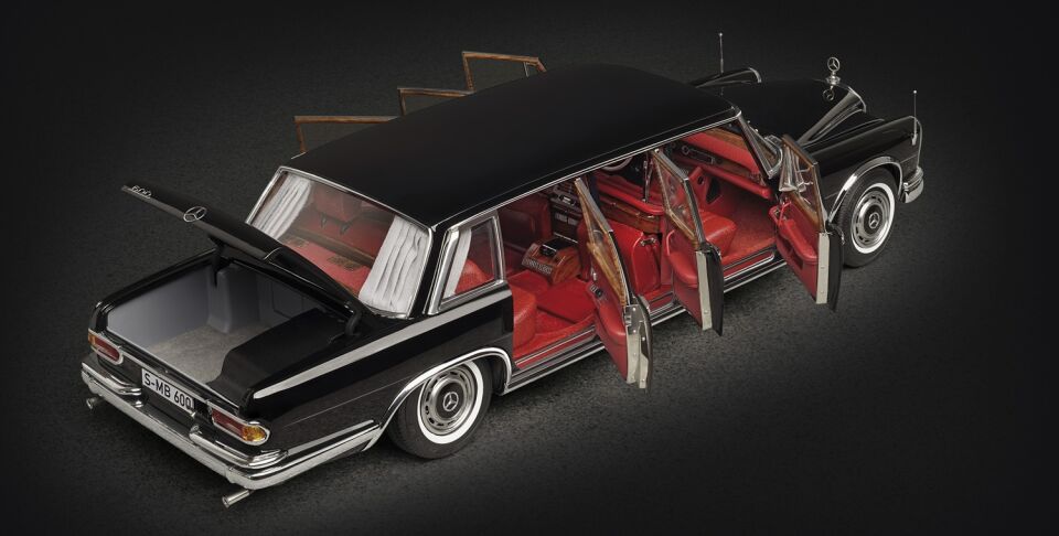 1:18 CMC 1966 Mercedes Benz 600 Pullman W100