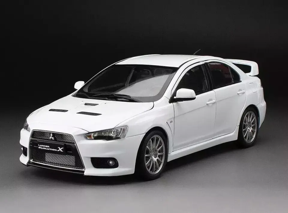 SUNSTAR MITSUBISHI LANCER EVO X WHITE 1:18
