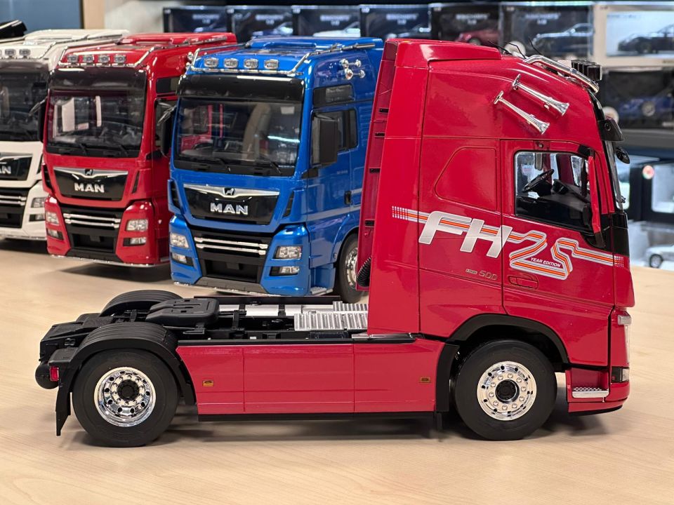 PREMIUM CLASSIXXS VOLVO FH16 XL 2018 1:18