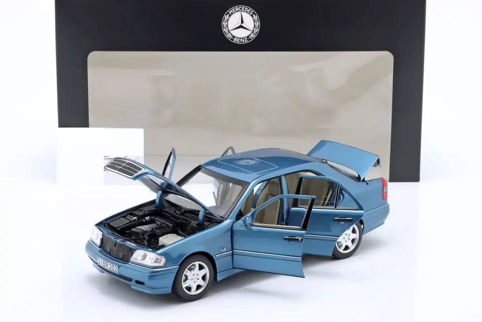 NOREV MERCEDES-BENZ C 200 1997-2000 1:18 (B66040705)