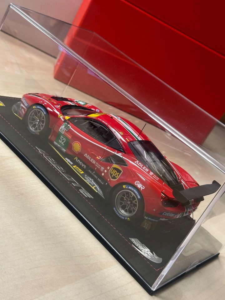 BBR FERRARI 488 GTE LIMITED 13-68 1:18