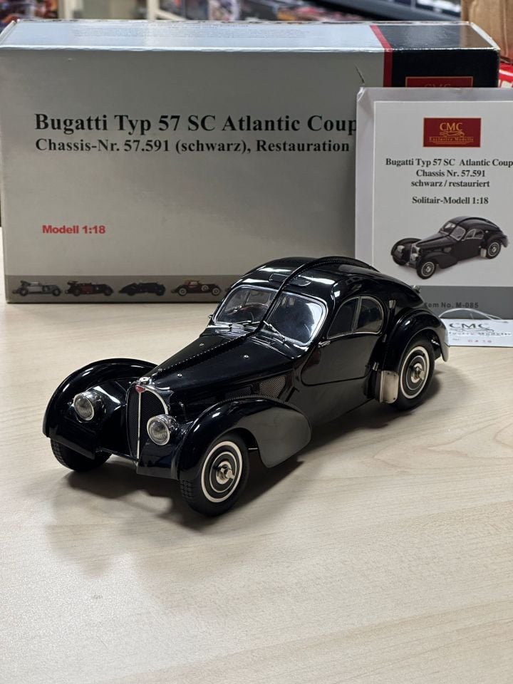 CMC BUGATTI TYP 57 SC ATLANTIC COUPE (M-085) 1:18