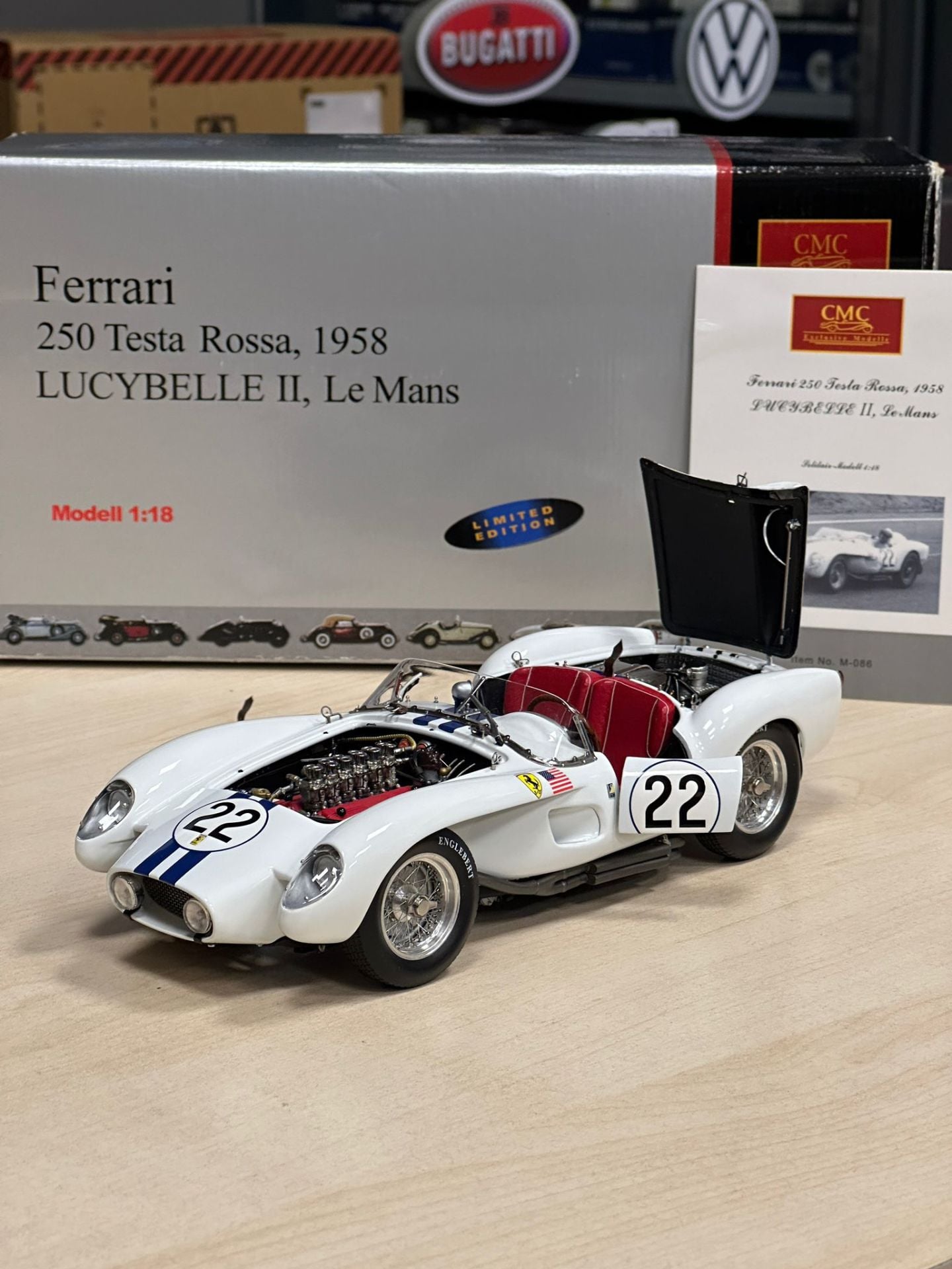 CMC FERRARI 250 TESTE ROSSA 1958 1:18