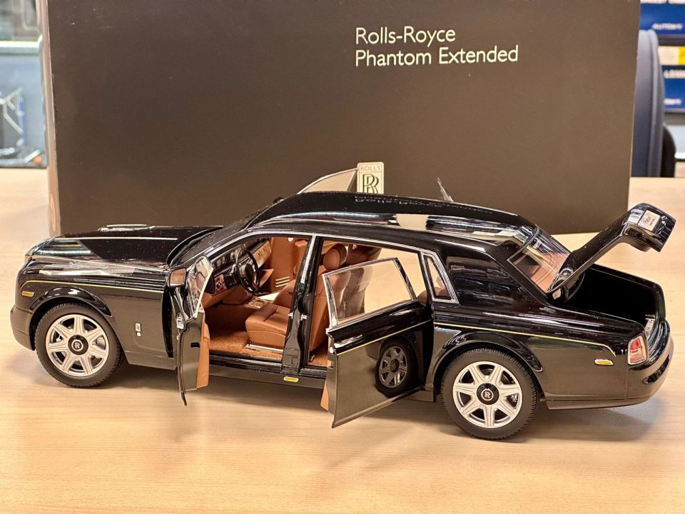 KYOSHO - ROLLS ROYCE - PHANTOM EWB LIMOUSINE 2012