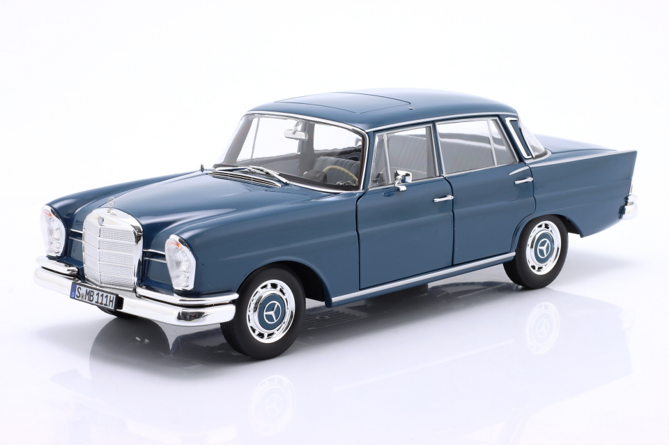 1/18 NOREV Mercedes Benz 220S W111 1959