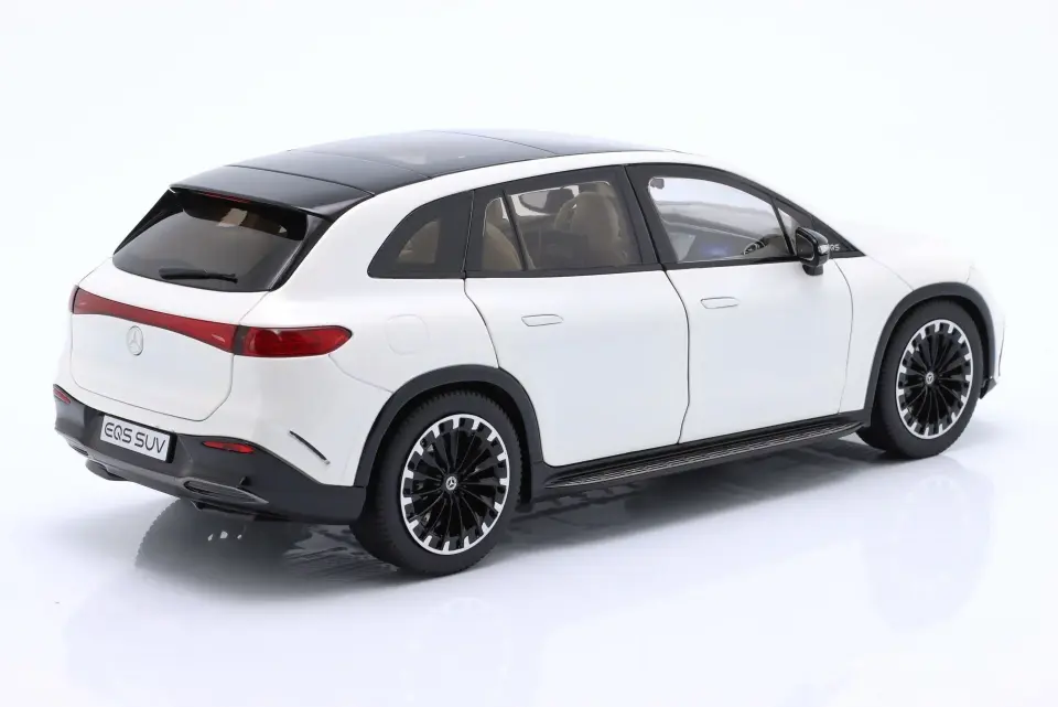 1:18 NZG 2023 Mercedes Benz EQS SUV AMG Line X296