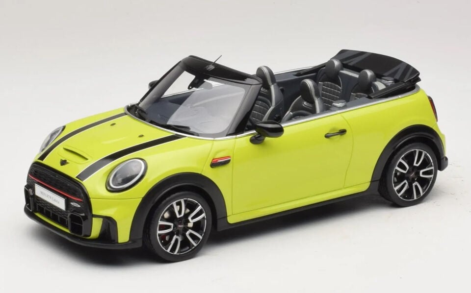 1:18 OTTO 2021 Mini Cooper JCW Cabrio Zesty Yellow