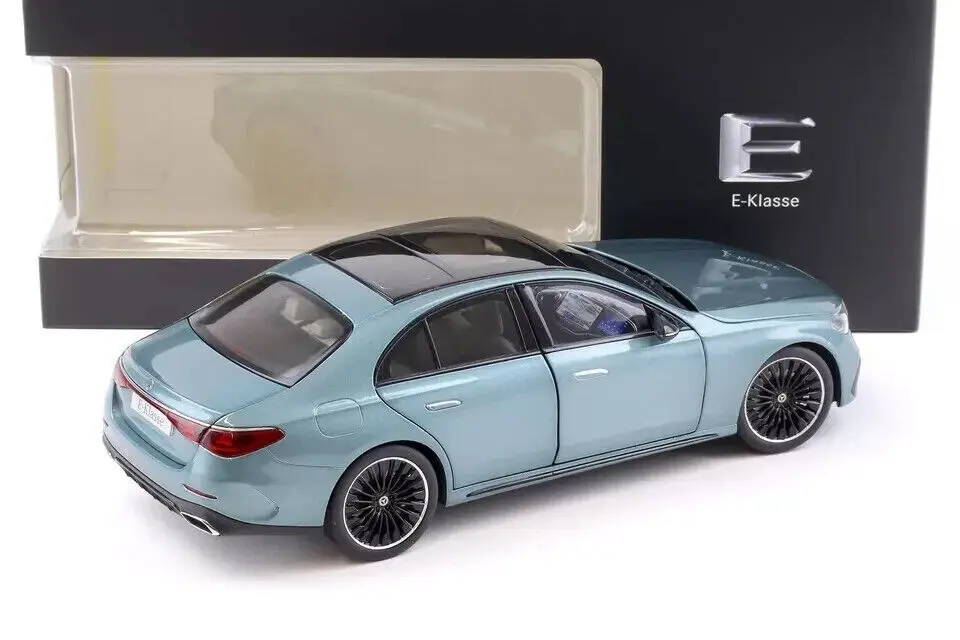 İSCALE MERCEDES-BENZ E CLASS W214 2024 1:18