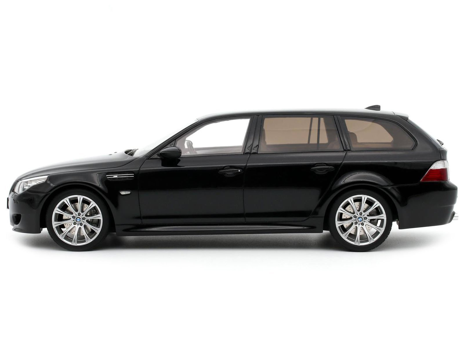OTTO BMW E61 M5 (OT189) 1:18