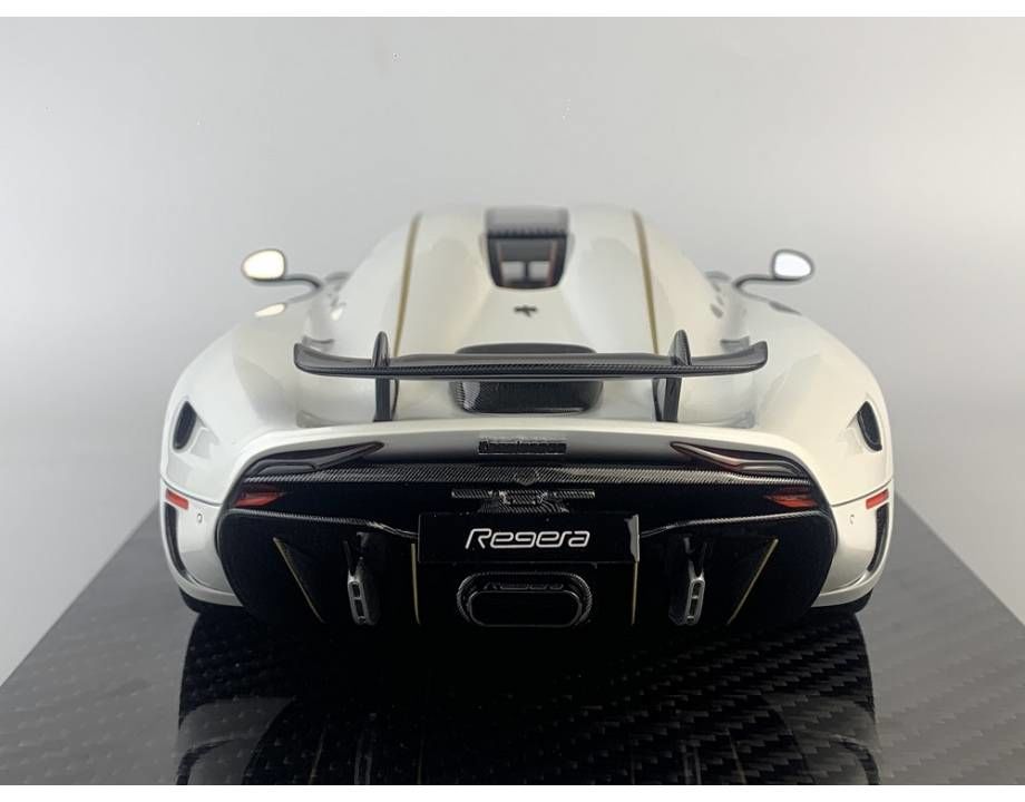 FRONTIART KOENIGSEGG REGERA (F079-172) 1:18 LIMITED 85/399