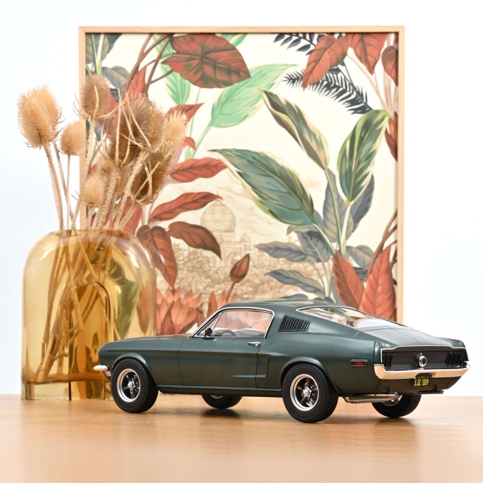 Norev 1:12 Ford Mustang Fastback 1968 Satin Green Metallic