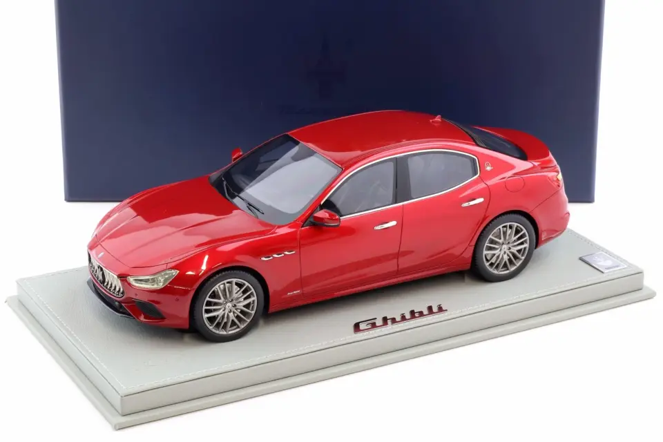 BBR MASERATİ GHIBLI MY19 LIMOUSINE DEALER VERSION 1:18  (limited 200pcs)