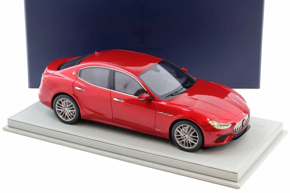 BBR MASERATİ GHIBLI MY19 LIMOUSINE DEALER VERSION 1:18  (limited 200pcs)