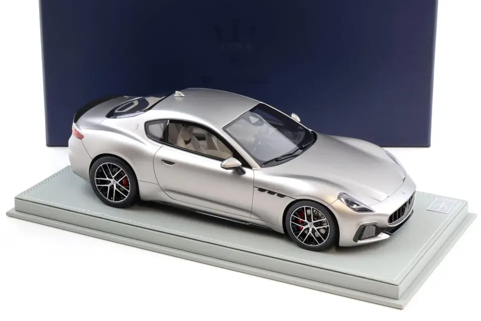 BBR MASERATI GRANTURISMO TROFEO 2023 DEALER VERSION 1:18 (GELECEK MODEL)
