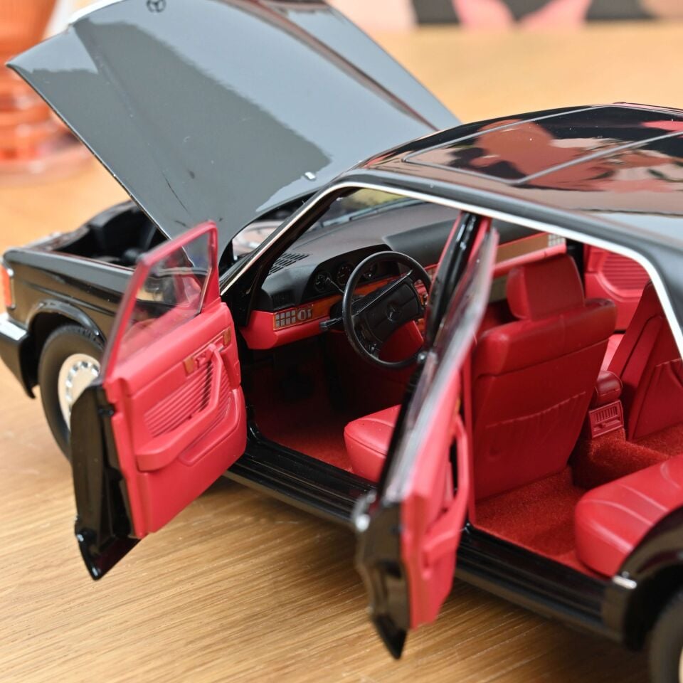 Mercedes-Benz 560 SEL 1991 Siyah 1:18