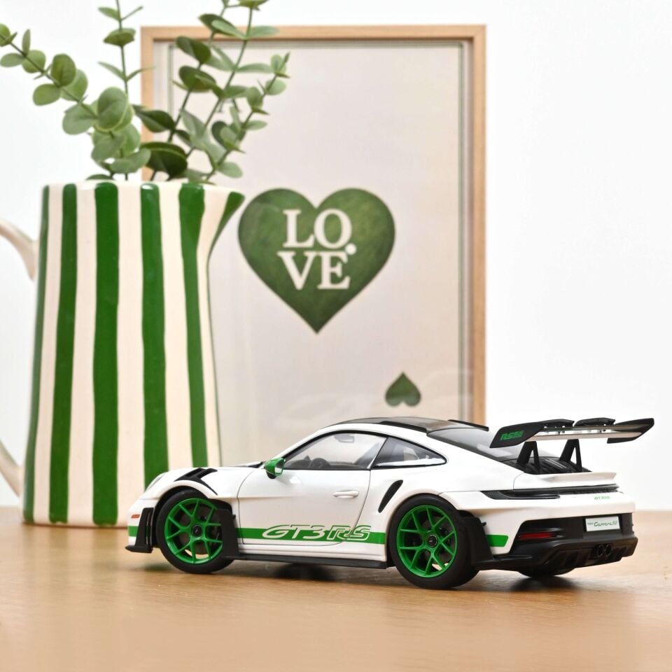 Porsche 911 GT3 RS Carrera RS 2022 Beyaz/Python Yeşili 1:18