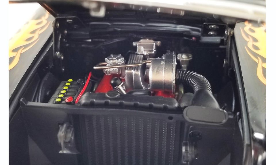 ACME CHEVROLET BIG DADDY ED ROTH 1957 BEL-AIR 1:18 (A1807014)