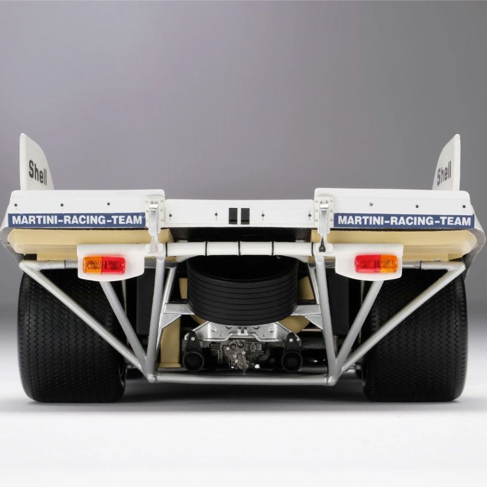 AMALGAM PORSCHE 917K MARTINI LIVERY 1971 1:18 (M6015)