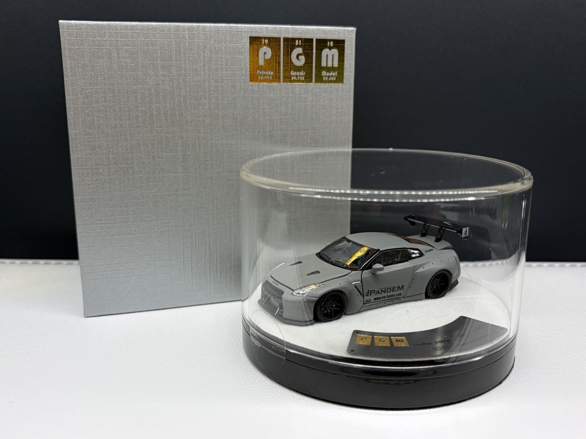 PGM NISSAN GTR R35 PANDEM BODY KIT 1:64 (PGM-640703)