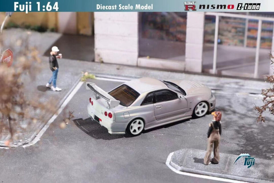 Fuji Model 1:64 Nissan Skyline R34 GTR Pearl White ( 699 LİMİTED)