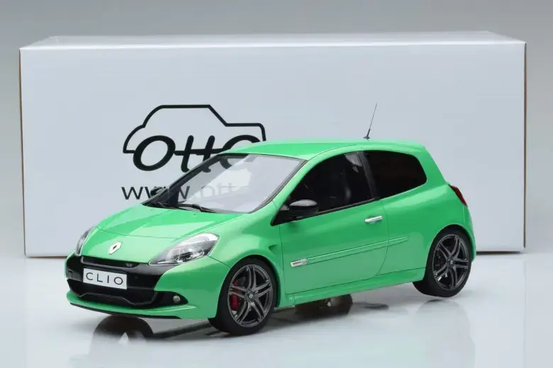 OTTO RENAULT CLİO 3 GREEN 2011 1:18 (OT900)