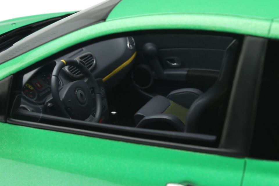 OTTO RENAULT CLİO 3 GREEN 2011 (OT900) 1:18