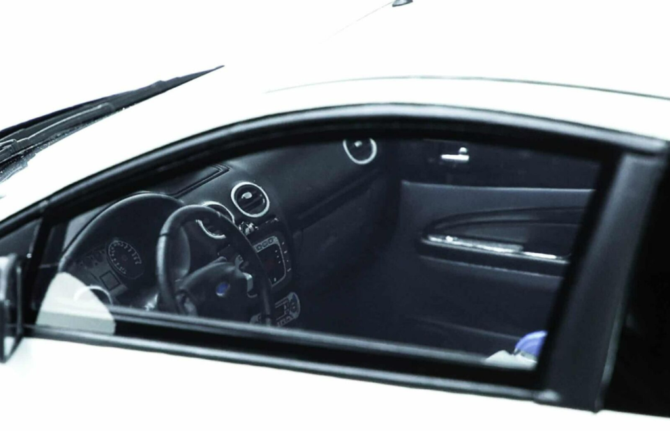 OTTO FORD FOCUS RS MK2 (OT977) 1:18