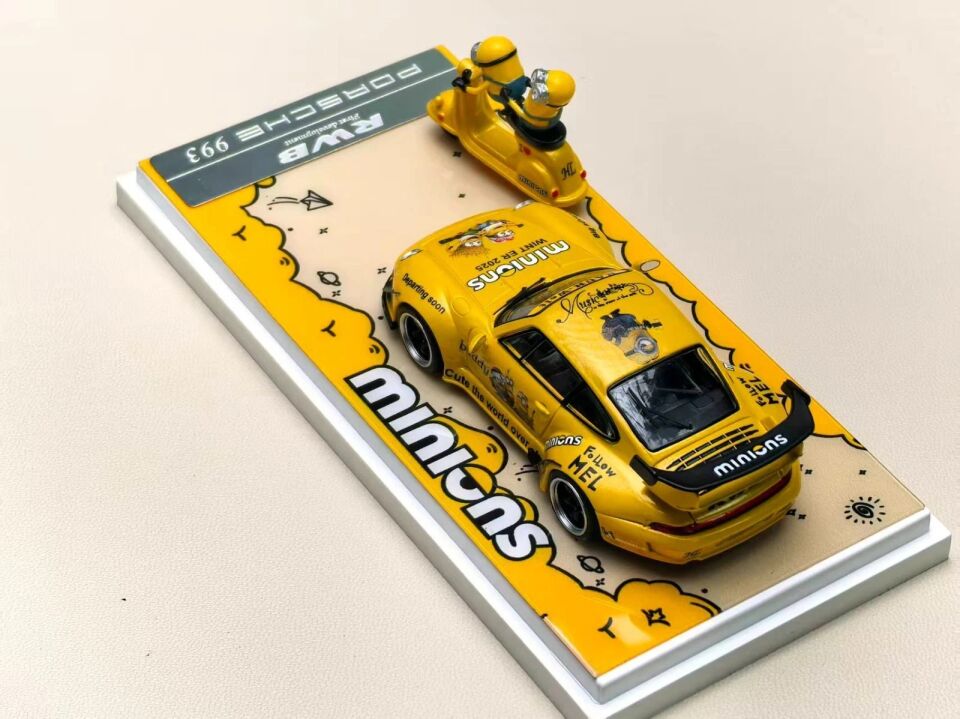 BOB 1:64 993 RWB Minions Livery