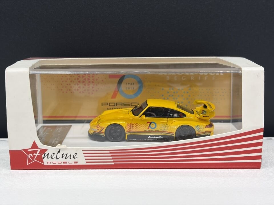 FUELME PORSCHE 911 (993) RWB CINDIRELLA 1:64