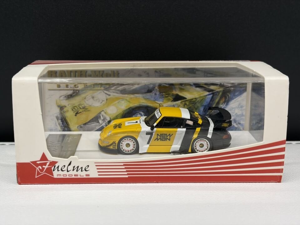 FUELME PORSCHE 911 (993) RWB NEWMAN STYLE 1:64