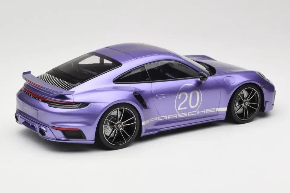 MINICHAMPS PORSCHE 911 TURBO S COUPLE SPORT DESİGN 2021 1:18