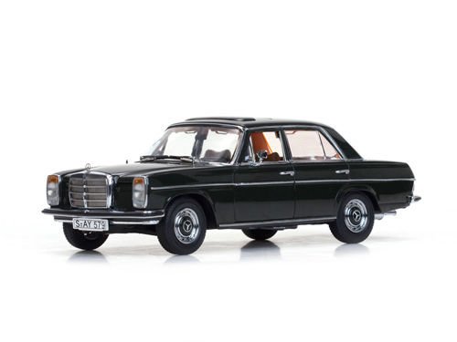 SUNSTAR MERCEDES BENZ STRICH 8 SALOON 1:18 (4579)